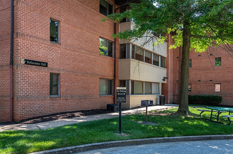 Photo of the Bellarmine residence hall on Loyola's Evergreen campus