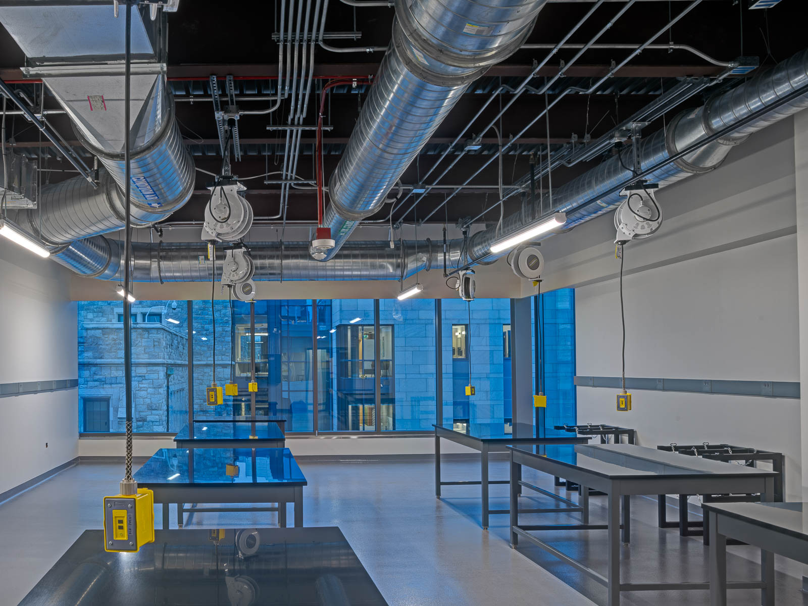 This new state-of-the-art teaching lab for chemistry in located on the third floor of the newly opened Bloomfield Hall features retractable cord reels in the ceiling to maximize flexibility.