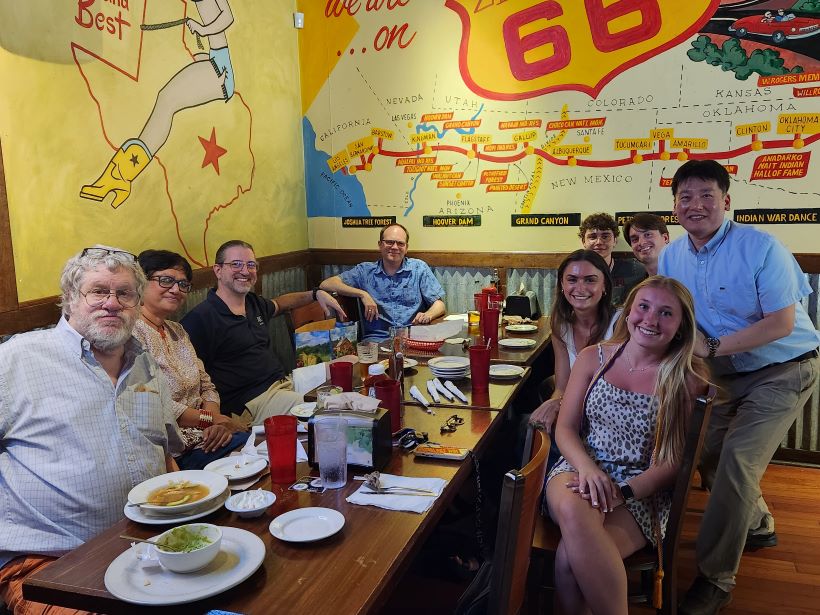 2024 Senior dinner group photo
