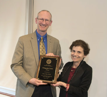 Dr. Kevin Hula accepting his Distinguished Teacher of the Year award