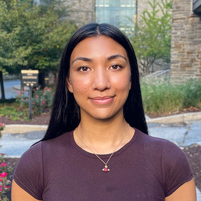 Alyssa De La Cerda headshot