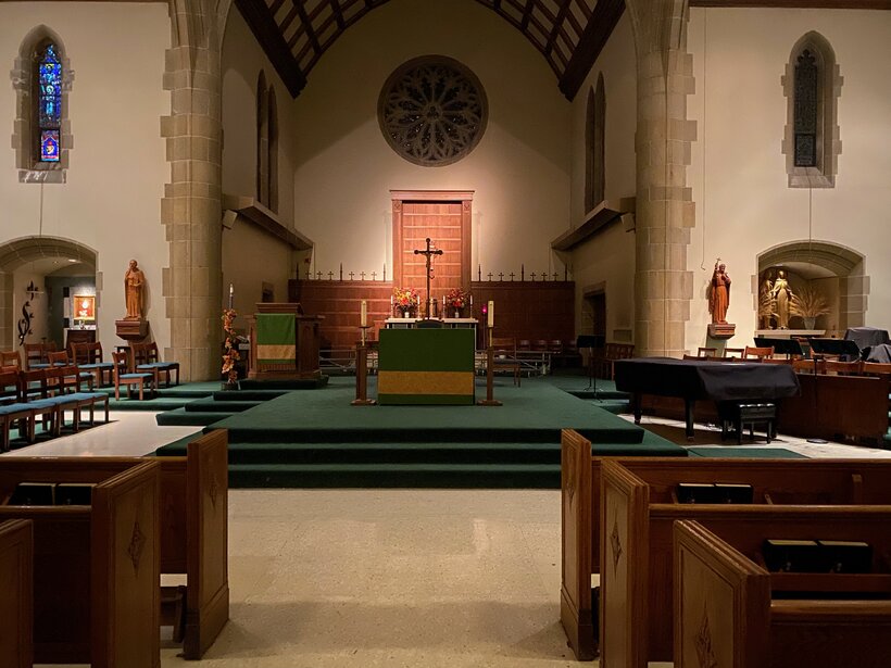 chapel-at-night