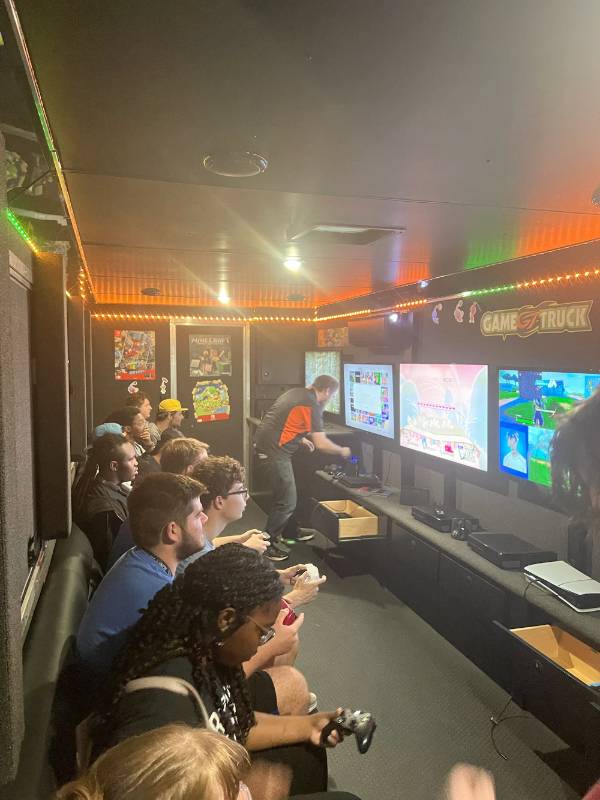mobile game truck