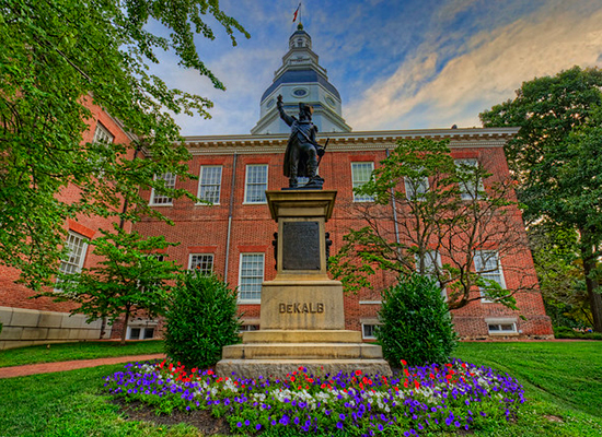 Annapolis town hall and DeKalb statue.