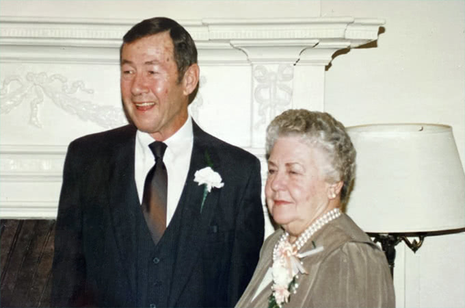 Donald and Lora Nelle Cohill smiling and posing for a photograph