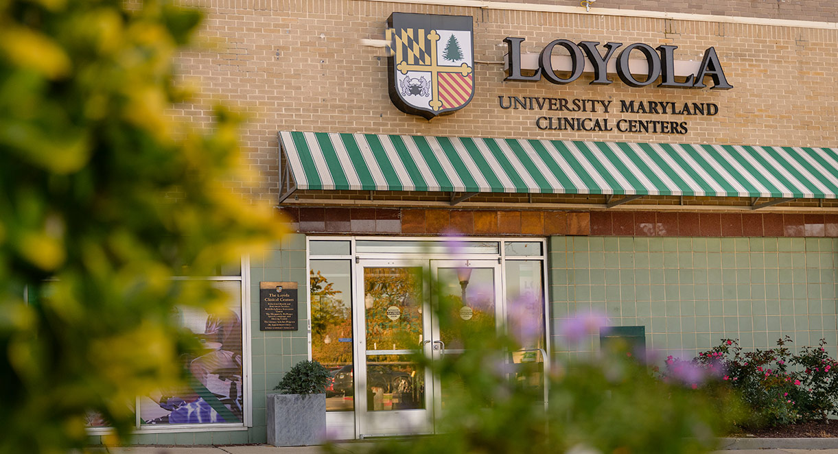 Entrance of the Loyola Clinical Centers