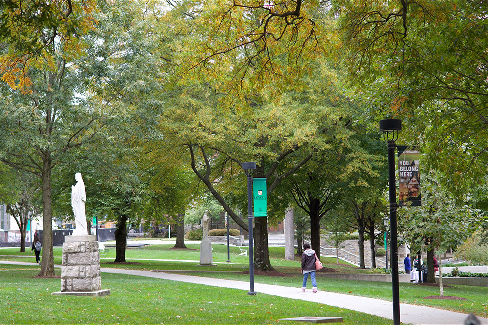 The Quad on Loyola's Evergreen campus in Fall 2025 (Claire Perkins, '23)