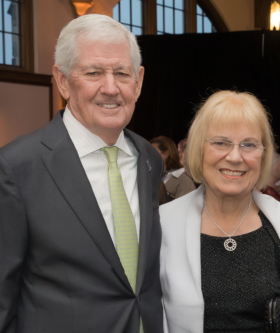 Photo of Patricia and John R. Cochran III, ’73