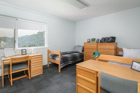 Bellarmine gardens apartment bedroom