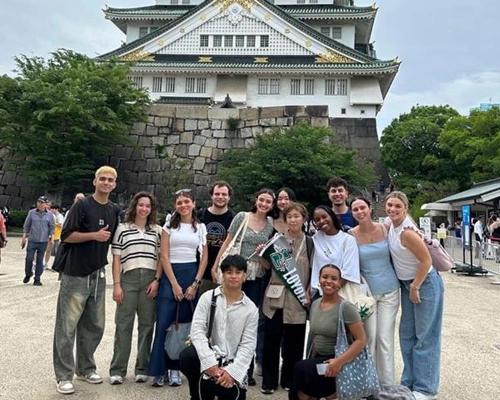 Loyola students studying abroad in Japan