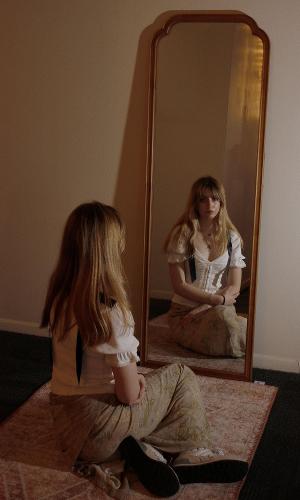 Isabelle Leon, '26
Caught in Between, Digital Photography
Studio Lighting (PT 380), Professor Jon Malis