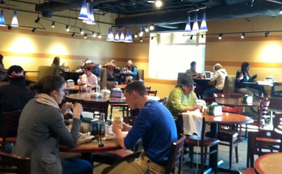 Students dining at Boulder 2.0 in the Andrew White Student Center